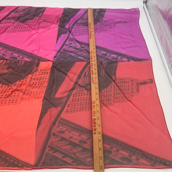 Vintage DKNY Donna Karan Silk Scarf 34” Empire State NYC Pink Red Square - Picture 7 of 8